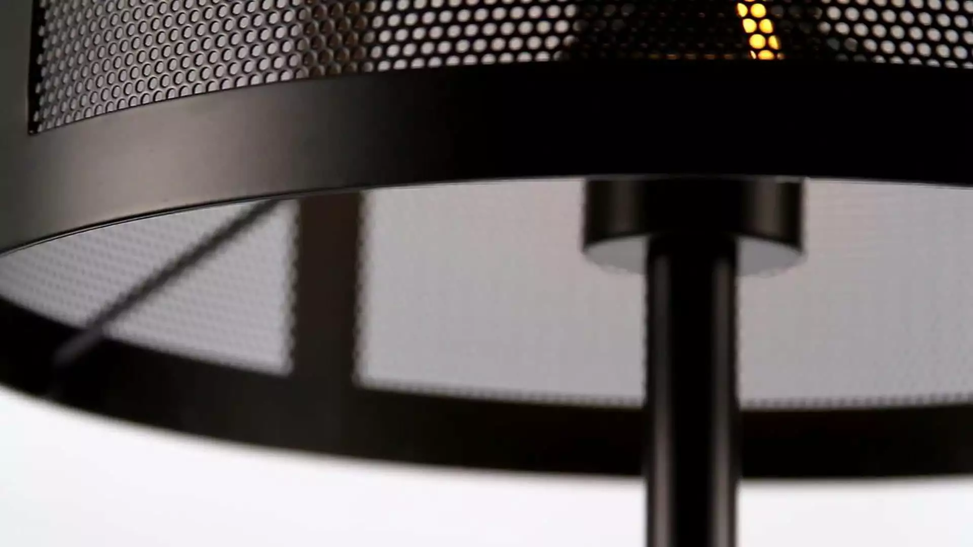 JONATHAN Y Wilcox 25" Minimalist Metal LED Table Lamp, Black 2 JONATHAN Y Wilcox 25" Minimalist Metal LED Table Lamp, Black - Image 2